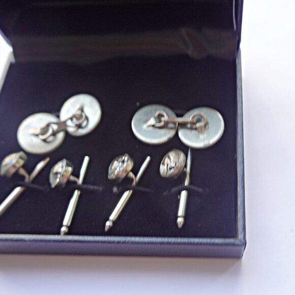 ANTIQUE DOG ESSEX GLASS REVERSE CRYSTAL INTAGLIO TUXEDO CUFFLINKS STUDS - Picture 3 of 4